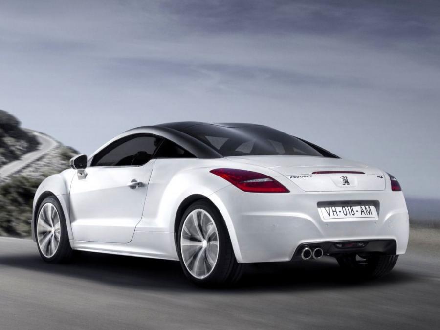  Peugeot RCZ 2013 года  (фото 8 из 11)
